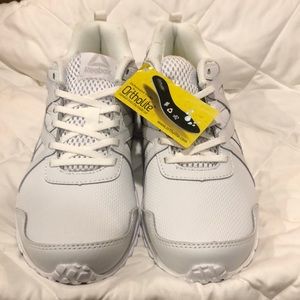 Reebok, size 6.5, Brand new
